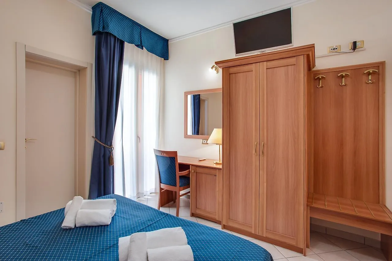 Hotel De La Ville チェゼナーティコ イタリア
